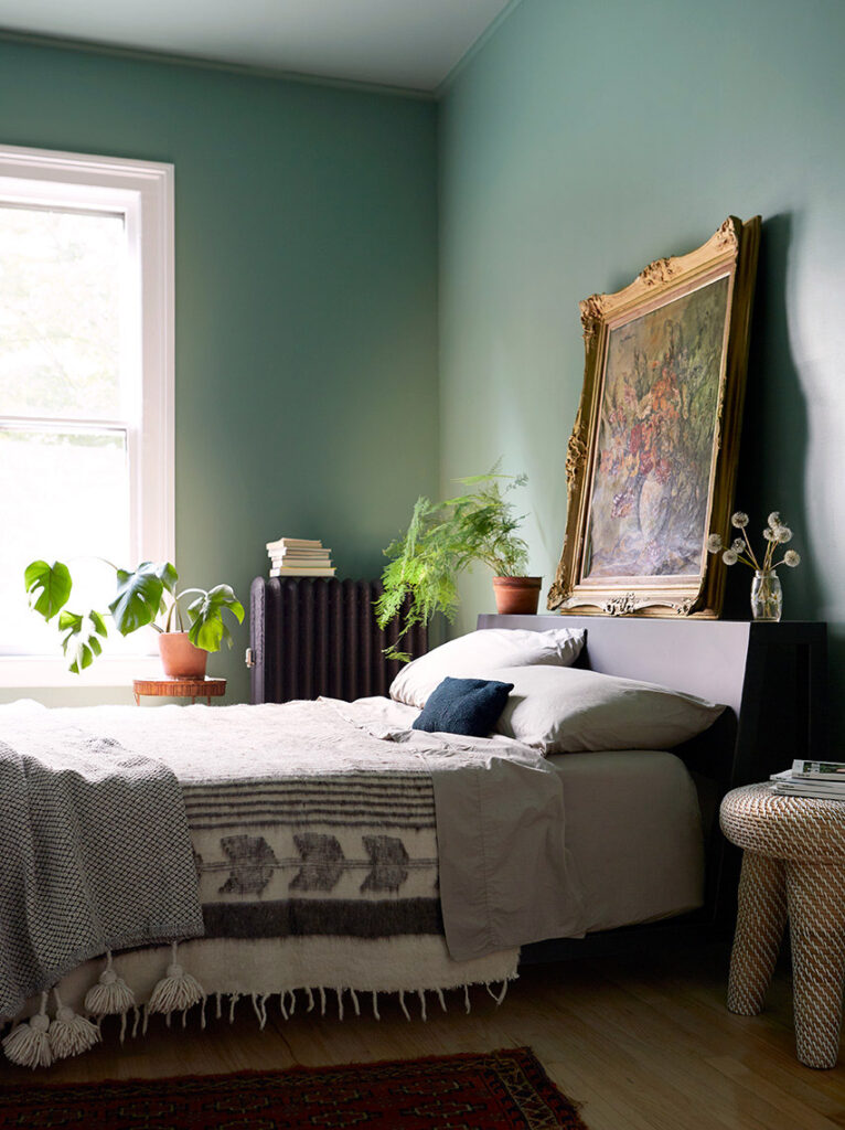 The Filomena Green Bedrom