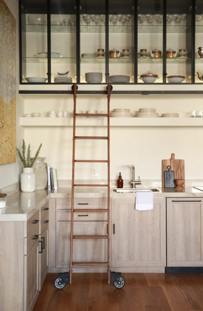 Wood shaker kitchen cabinets