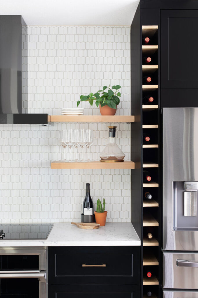 Black kitchen cabinets