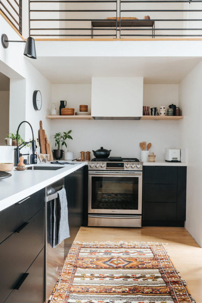 Black kitchen cabinets