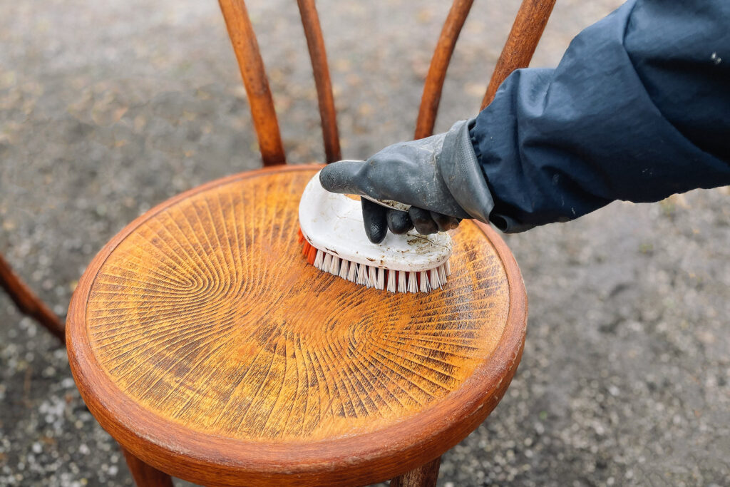 Scrubbing a chair