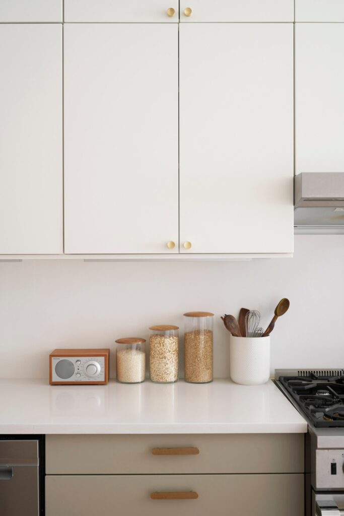 White and gray kitchen cabinets