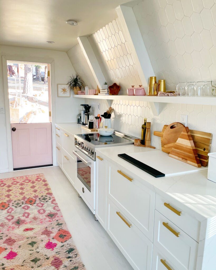 White and pink kitchen