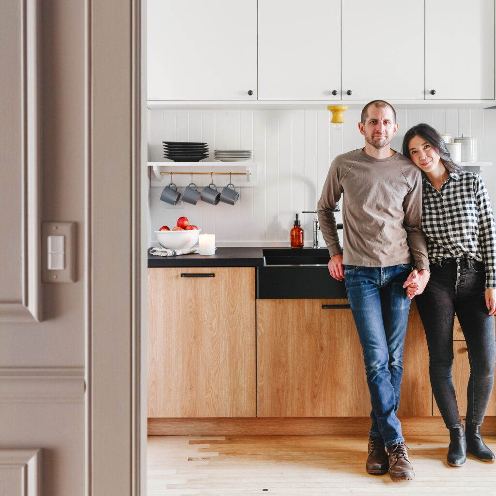 This Two-Tone, Rental-Friendly Chicago Kitchen Is Remodel Goals
