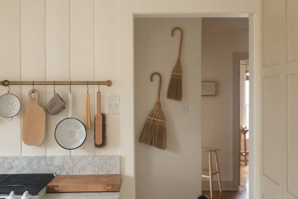 Hanging kitchen accessories