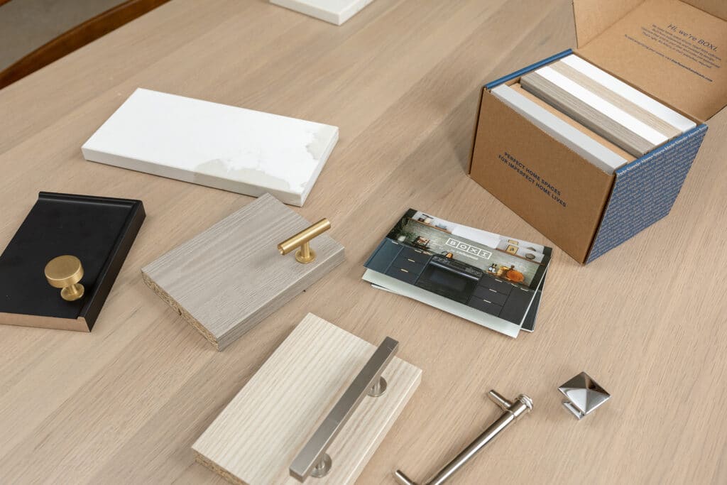 How To Choose the Right Style of Hardware for Your Cabinet Fronts
